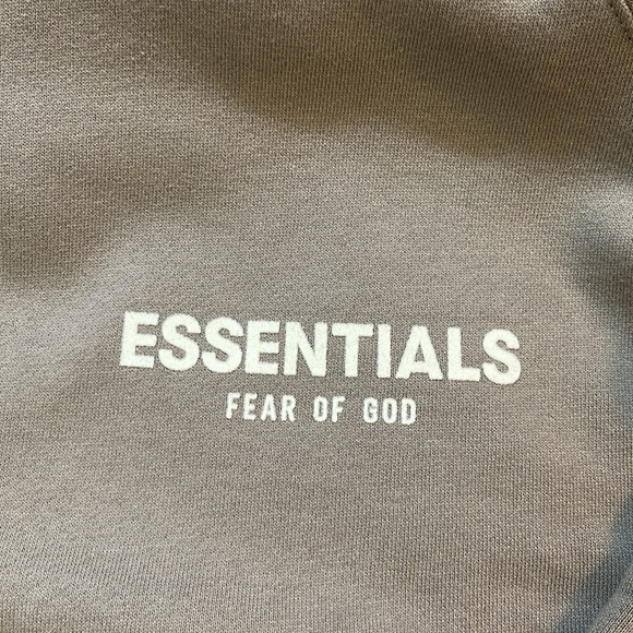Fear of god essentials desert taupe hoodie - Picture 3 of 8